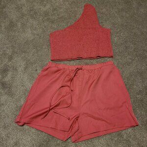 NWOT cute 2 piece outfit, one shoulder